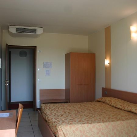 Hotel Moro Freoni Сан-Пьетро-ин-Карьяно Экстерьер фото