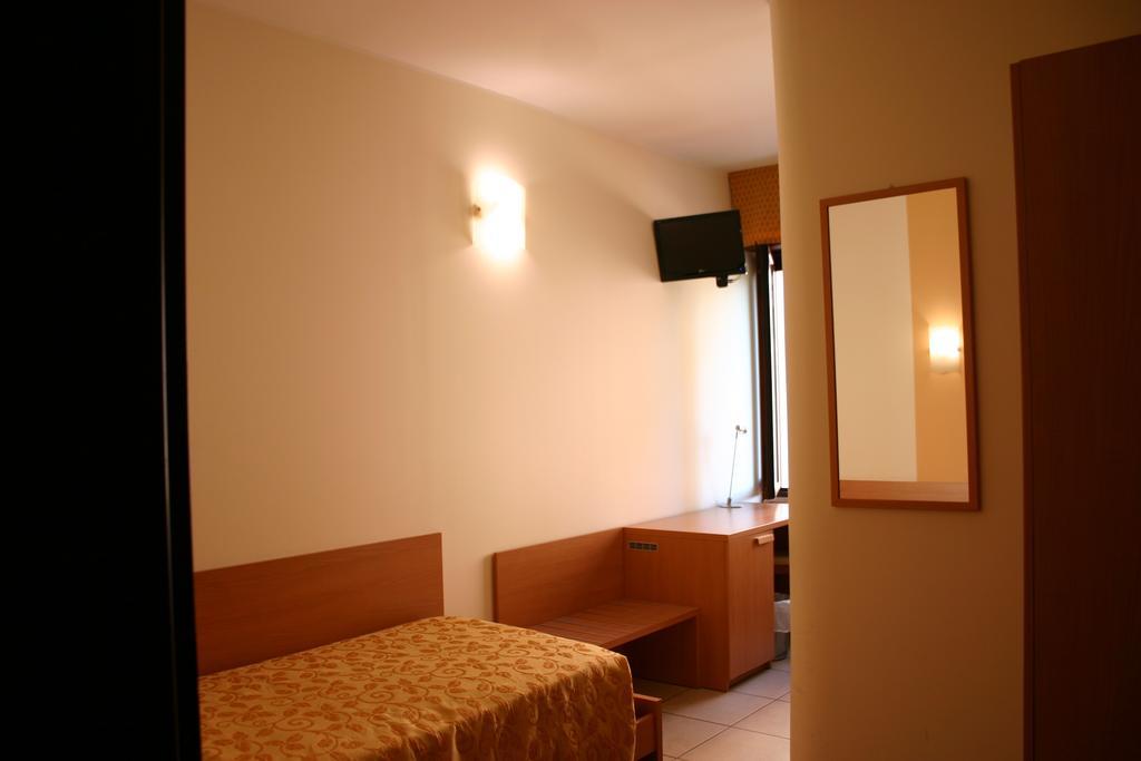 Hotel Moro Freoni Сан-Пьетро-ин-Карьяно Номер фото